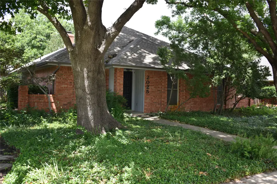 2025 Espinosa Drive, Carrollton, TX 75010 - #2