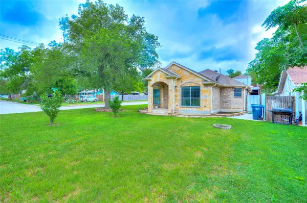 3101 Angle Avenue, Fort Worth, TX 76106