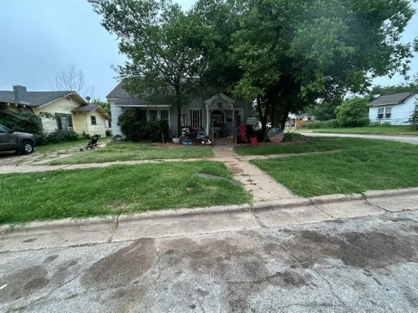 2100 Brown Street, Wichita Falls, TX 76309