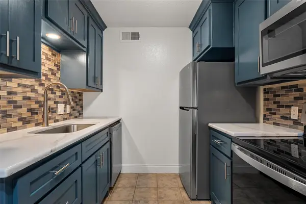 1421 S 12th Street #114, Waco, TX 76706
