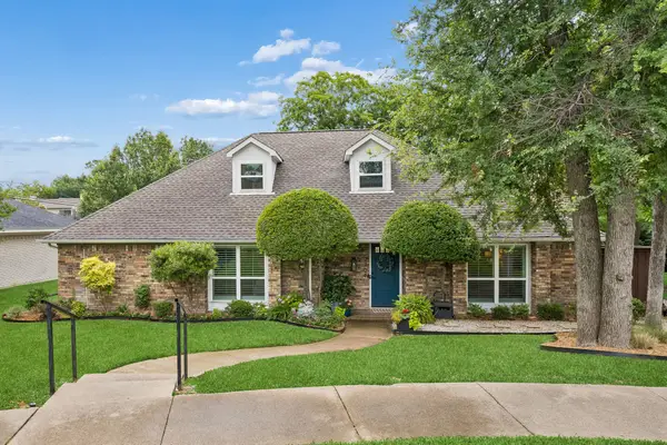 7704 Lemmonwood Drive, Dallas, TX 75231