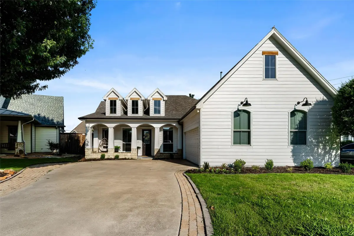 520 Dooley Court, Grapevine, TX 76051 - #1