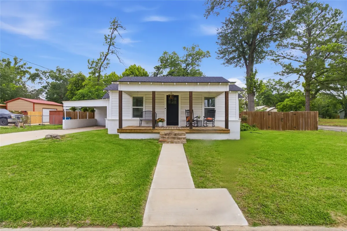 307 Locust Street, Winnsboro, TX 75494 - #1