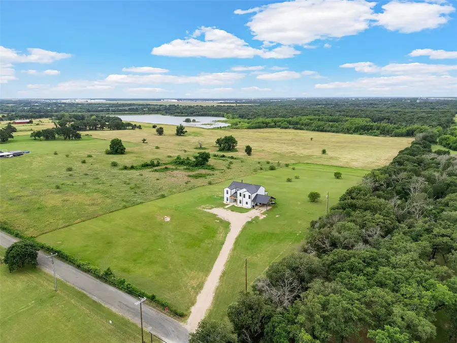 1097 Oak Knoll Lane, Elm Mott, TX 76640 - #2