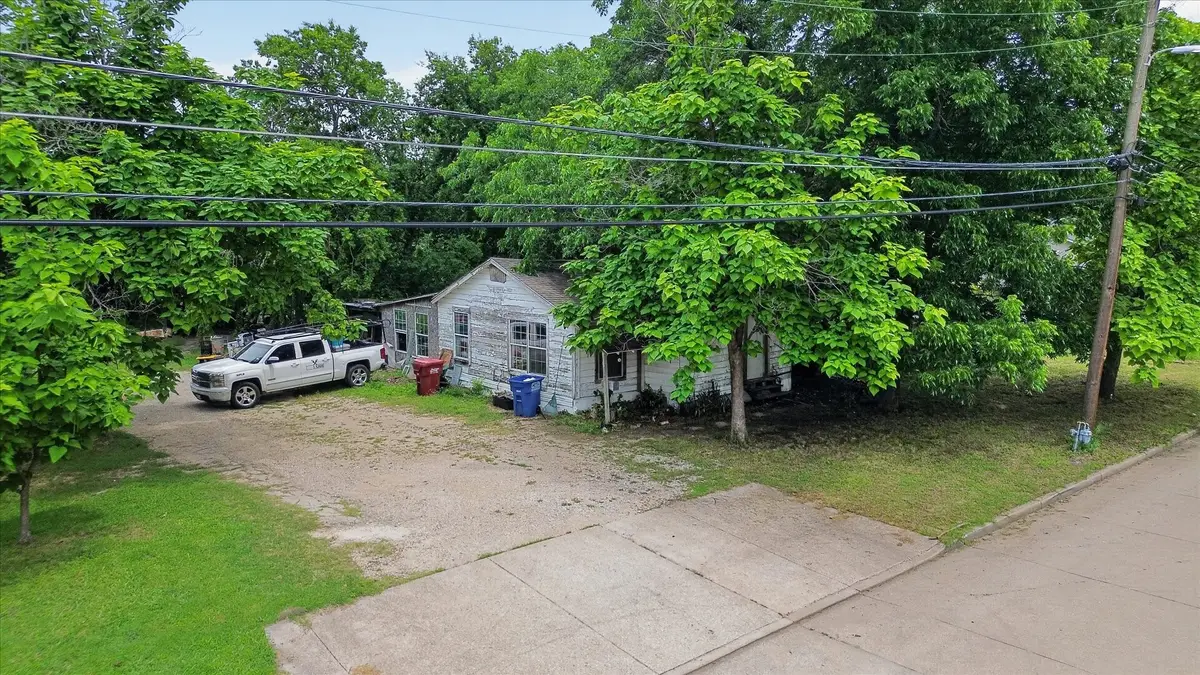 817 S Main Street, Farmersville, TX 75442 - #1