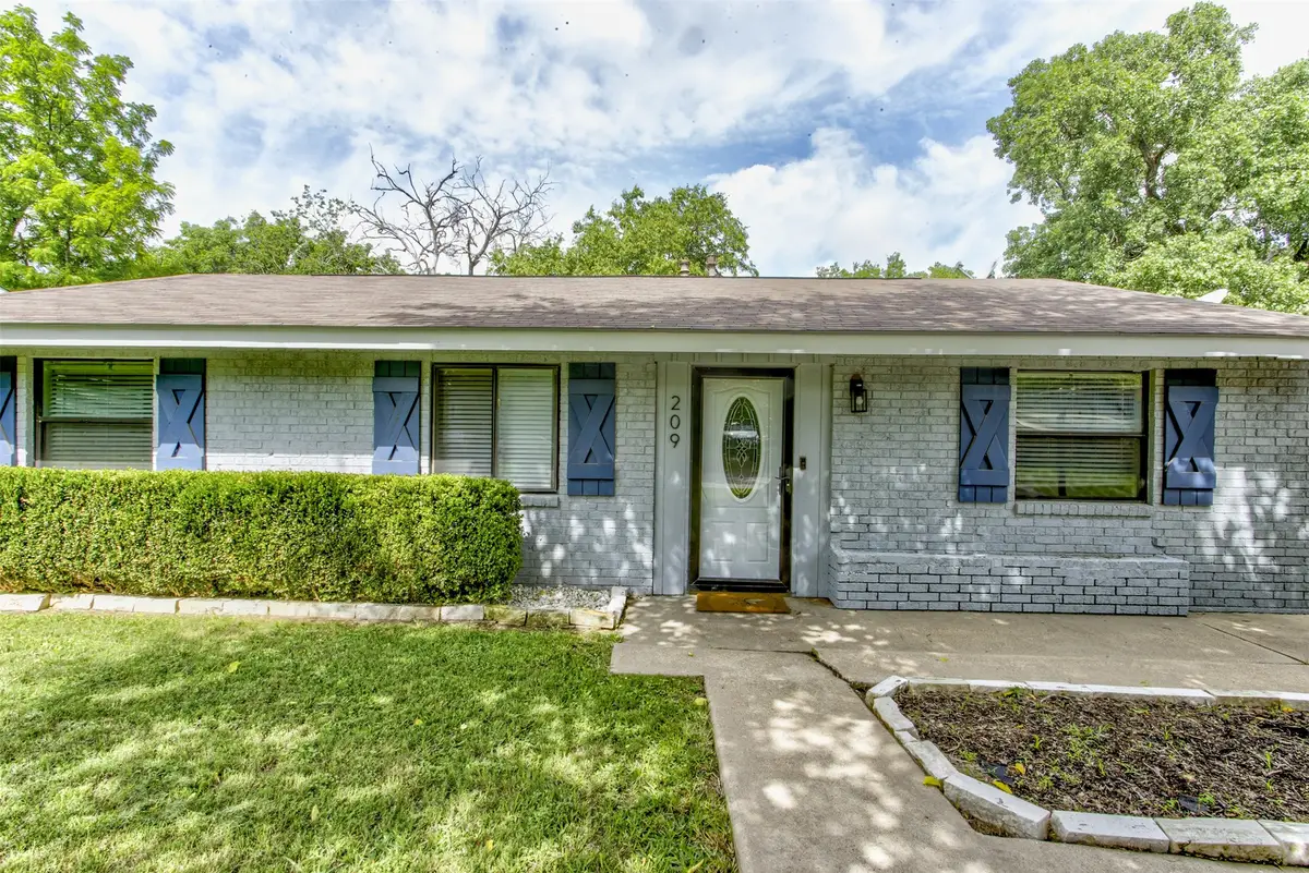 209 Case Street, Weatherford, TX 76086 - #1