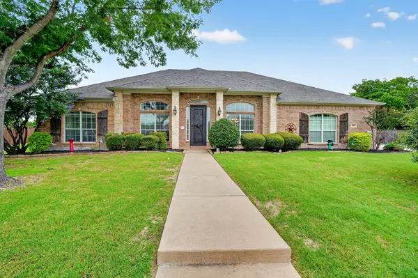 800 Wren Court, Forney, TX 75126