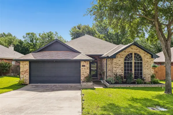2017 Kenny Court, Lewisville, TX 75067
