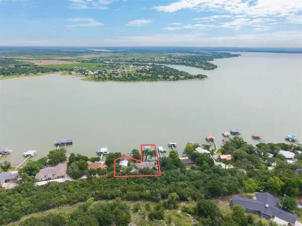 420 Lakeside Drive, Brownwood, TX 76801