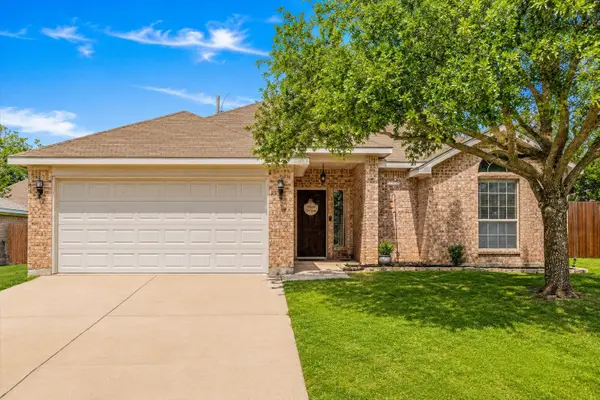 604 W Sheila Circle, Joshua, TX 76058