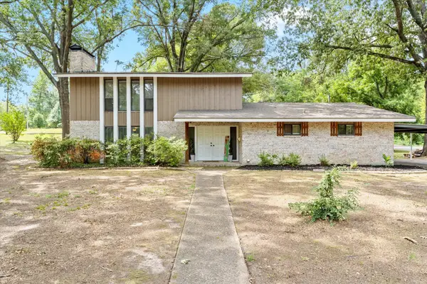 1101 Holly Hill Lane, Mt Pleasant, TX 75455