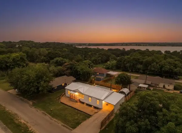 3909 Valley Ridge Drive, Granbury, TX 76048