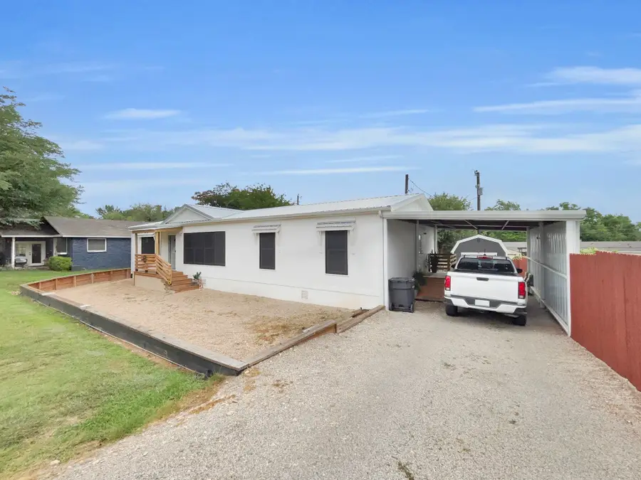 3909 Valley Ridge Drive, Granbury, TX 76048 - #3