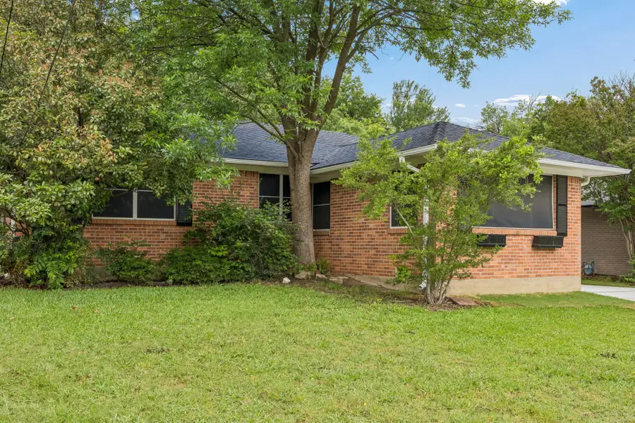 636 Kessler Boulevard, Sherman, TX 75092 - #2