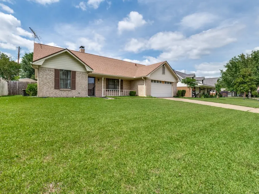 504 Lexington Drive, Corsicana, TX 75110 - #2