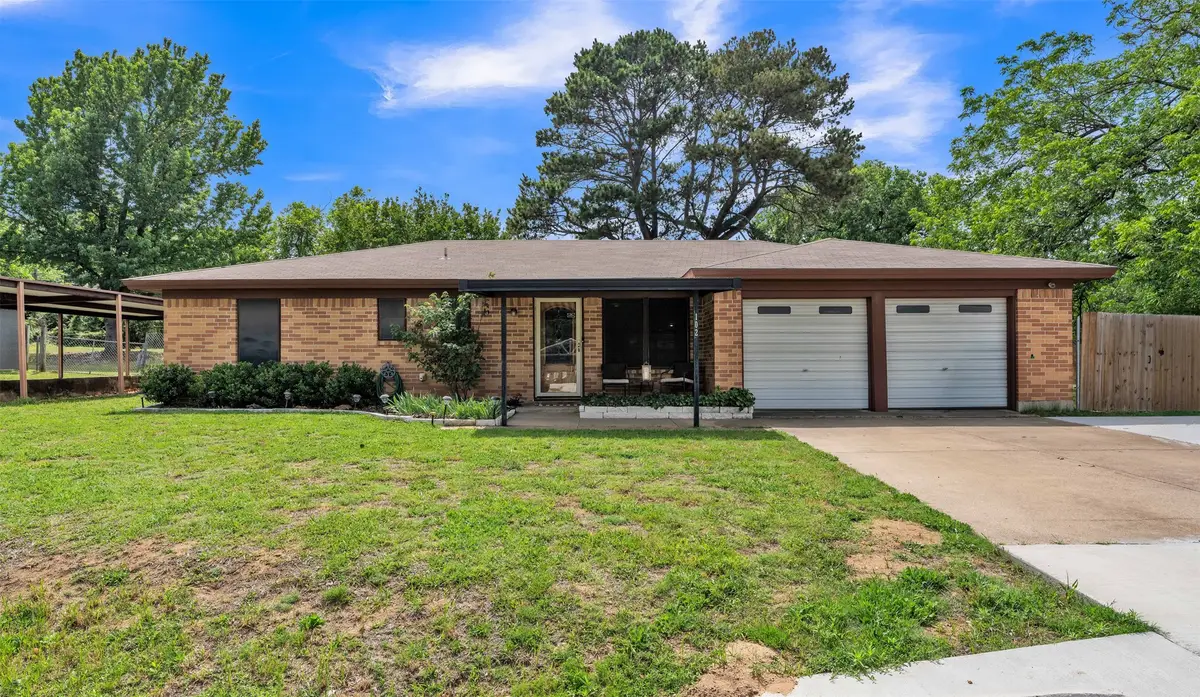 102 Thomas Street, Joshua, TX 76058 - #1