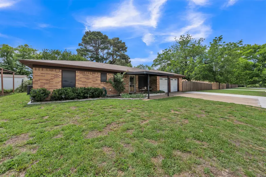 102 Thomas Street, Joshua, TX 76058 - #3