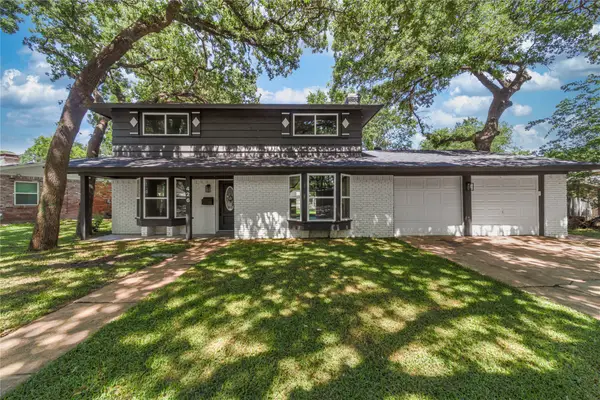 426 Little John Drive, Irving, TX 75061