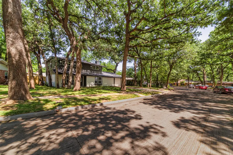 426 Little John Drive, Irving, TX 75061 - #2