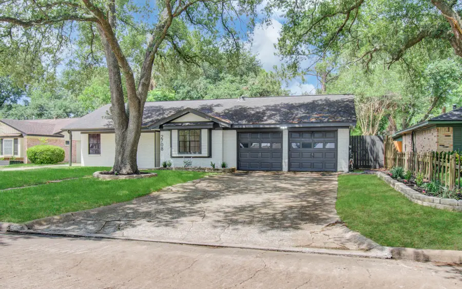 2708 Tallow Street, Alvin, TX 77511 - #3