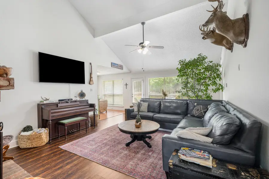 7025 Escondido Drive, Arlington, TX 76016 - #3