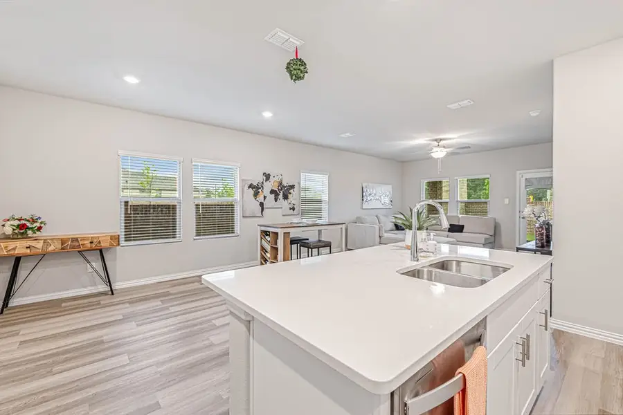 610 Melody Hill Drive, Princeton, TX 75071 - #2