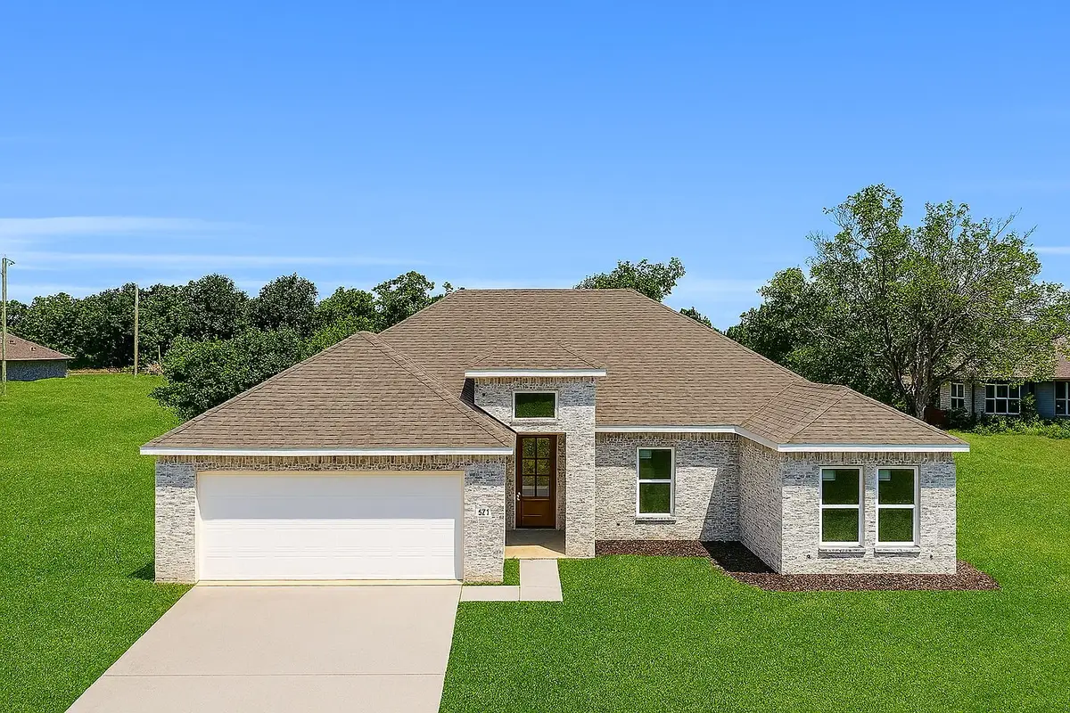 340 E Lamar Street, Palmer, TX 75152 - #1