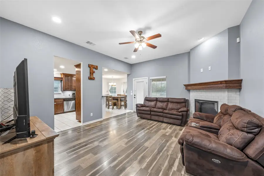 109 Ruby Circle, Hewitt, TX 76643 - #3