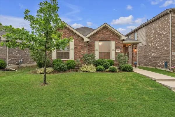 5829 Japonica Street, Fort Worth, TX 76123