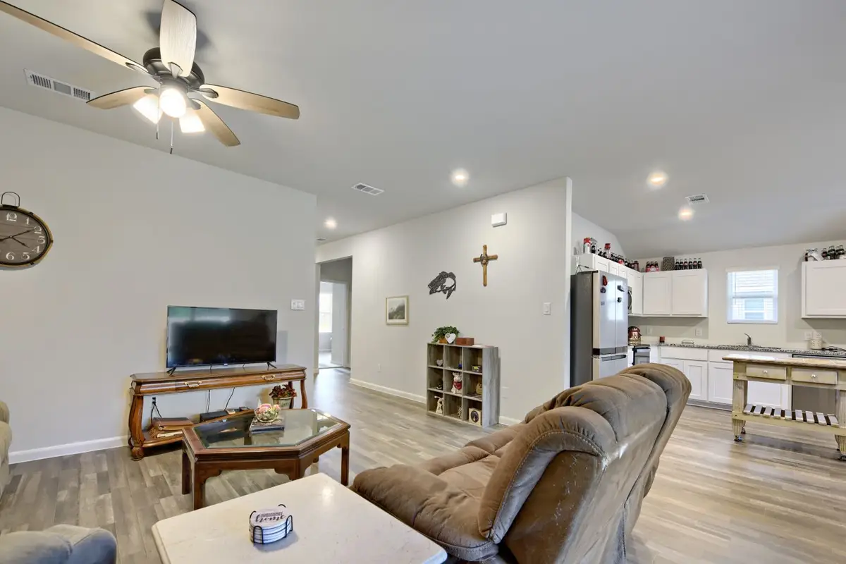 420 Jameson Street, Springtown, TX 76082 - #1