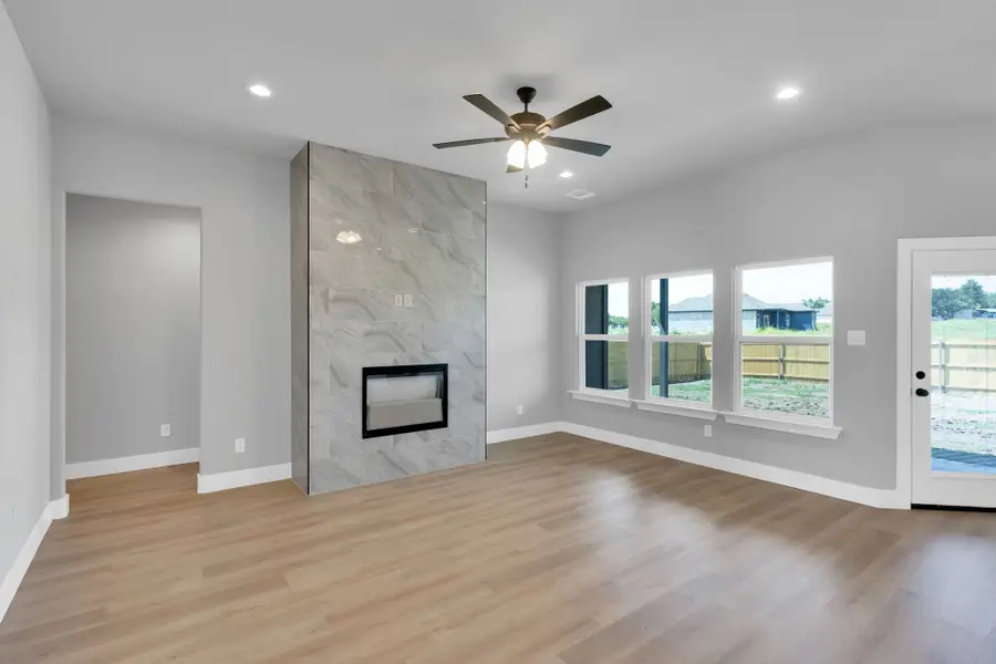 350 E Lamar Street, Palmer, TX 75152 - #3