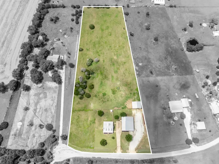 560 Meadow Lane, Crawford, TX 76638 - #3