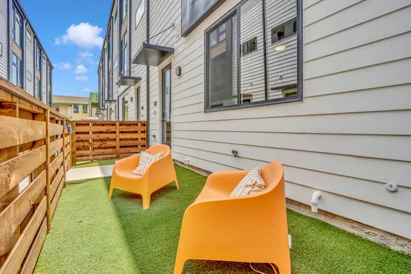 3612 San Jacinto #101, Dallas, TX 75204