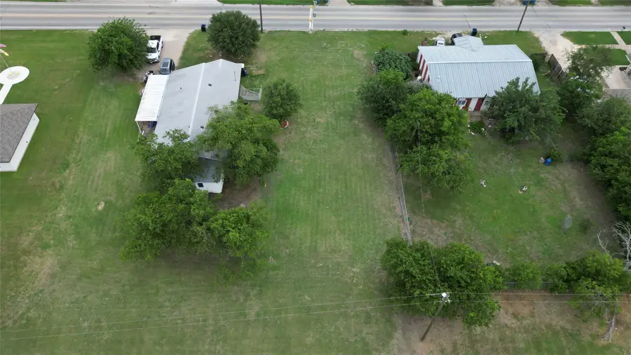 809 Main Street, Itasca, TX 76055 - #2