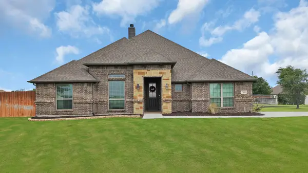 7440 Briar Road, Azle, TX 76020