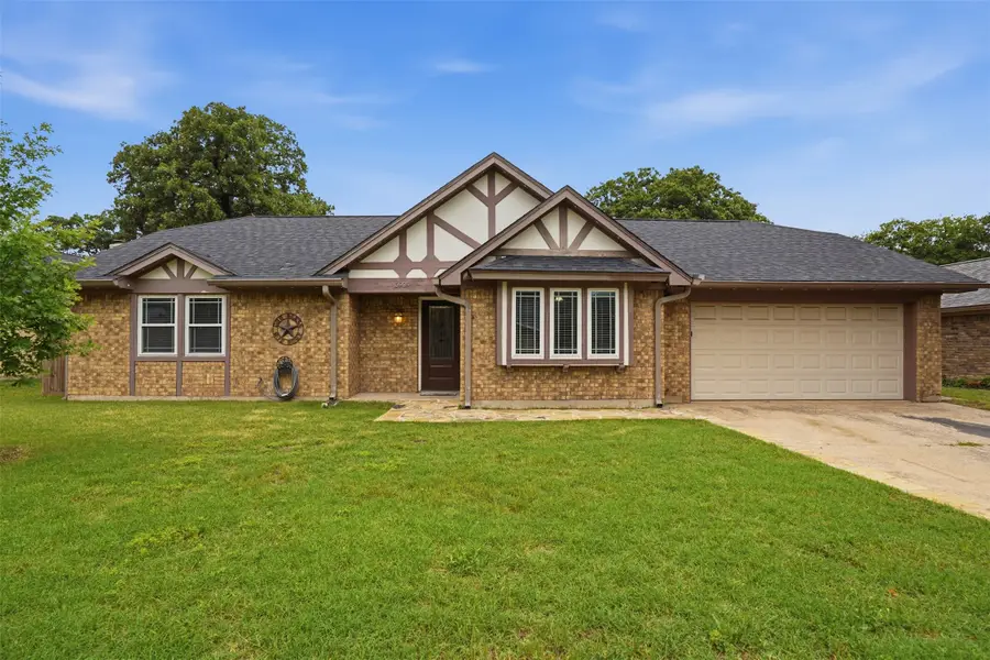 5909 Mission Ridge Drive, Arlington, TX 76016 - #2