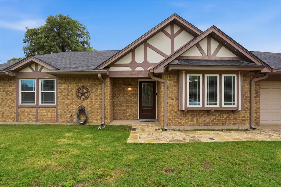 5909 Mission Ridge Drive, Arlington, TX 76016 - #3