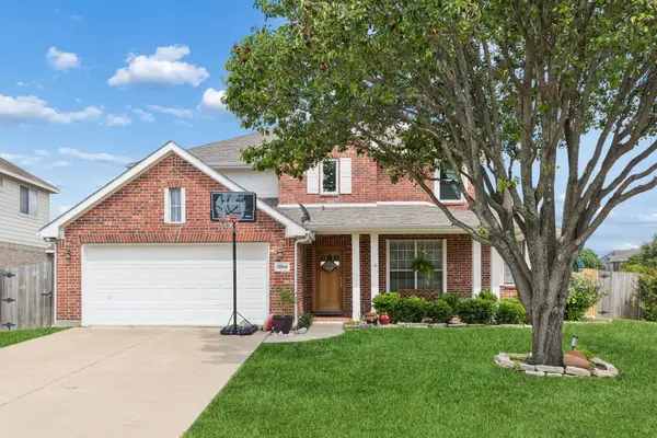 3804 Calloway Drive, Mansfield, TX 76063