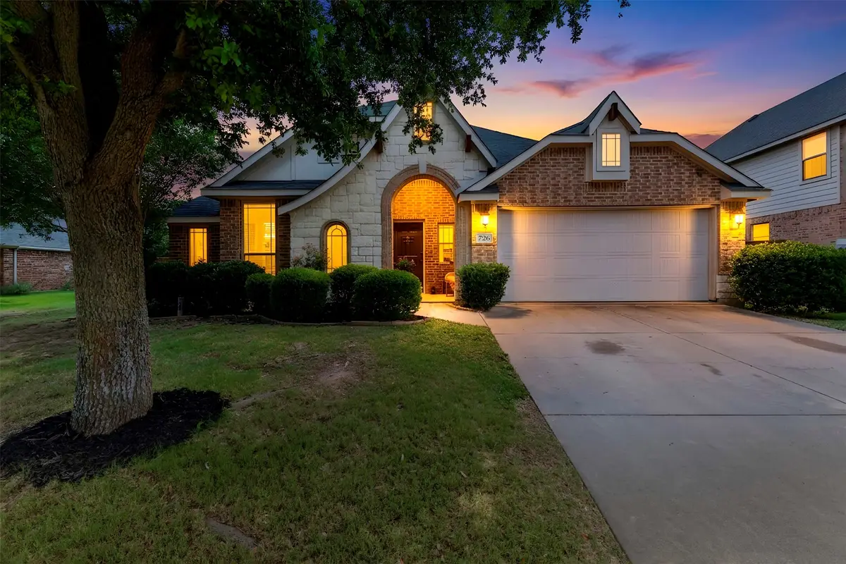 726 Celebrity Court, Midlothian, TX 76065 - #1