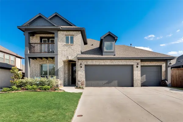 213 Roscoe Drive, Fate, TX 75087