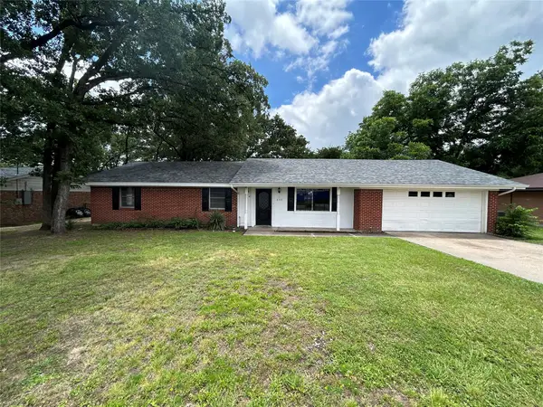 632 Lee Street, Sulphur Springs, TX 75482