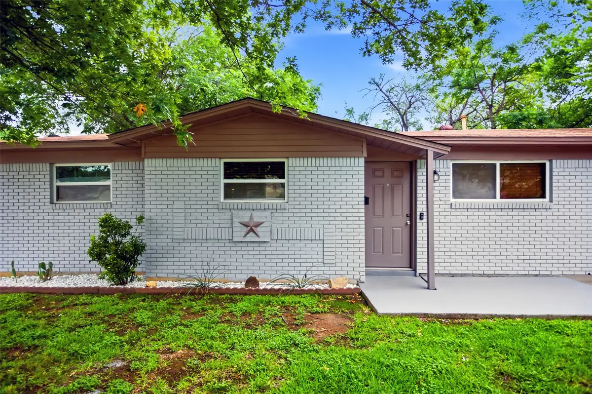 2004 Alan A Dale Road, Arlington, TX 76013 - #1