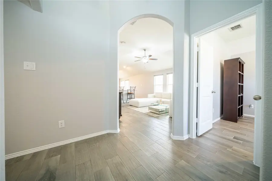 8900 Devonshire Drive, Fort Worth, TX 76131 - #2