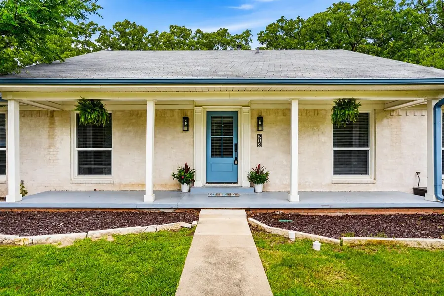 213 N Oaks Drive, Grand Saline, TX 75140 - #2