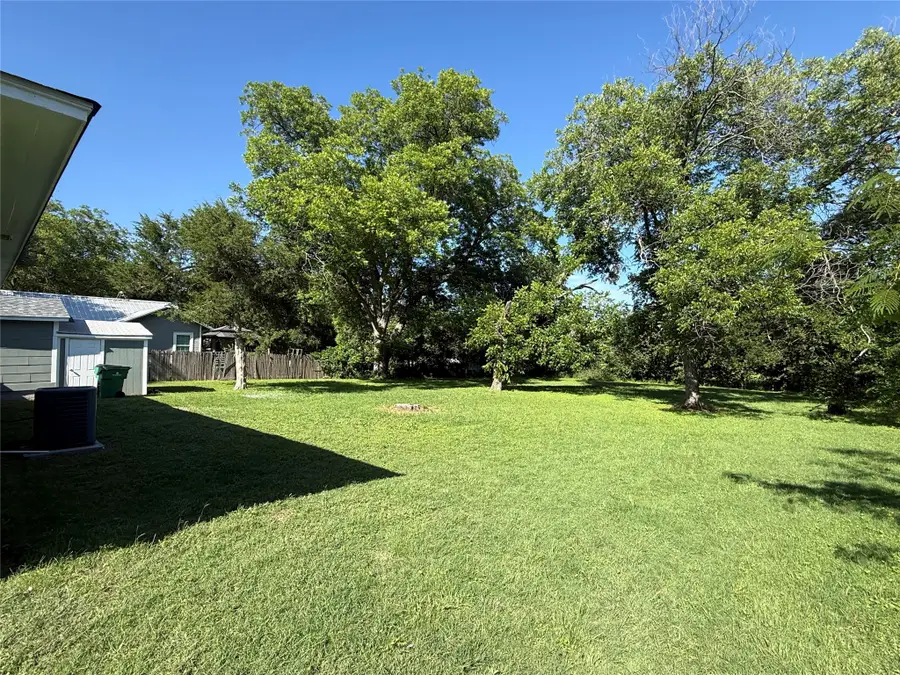323 Hurt Street, Dublin, TX 76446 - #3