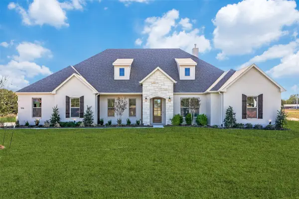 1016 Emery Court, Weatherford, TX 76087