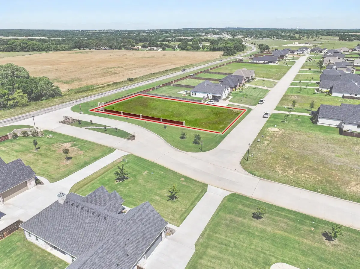 100 Chisolm Trail, Pottsboro, TX 75076 - #1
