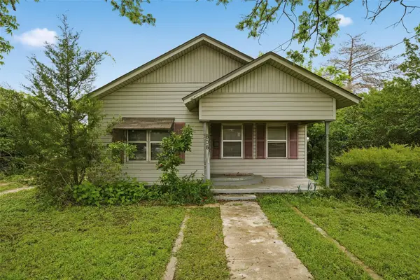 808 N Reagan Street, West, TX 76691