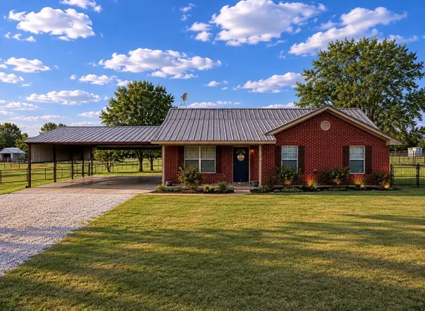 826 Gilliland Road, Springtown, TX 76082