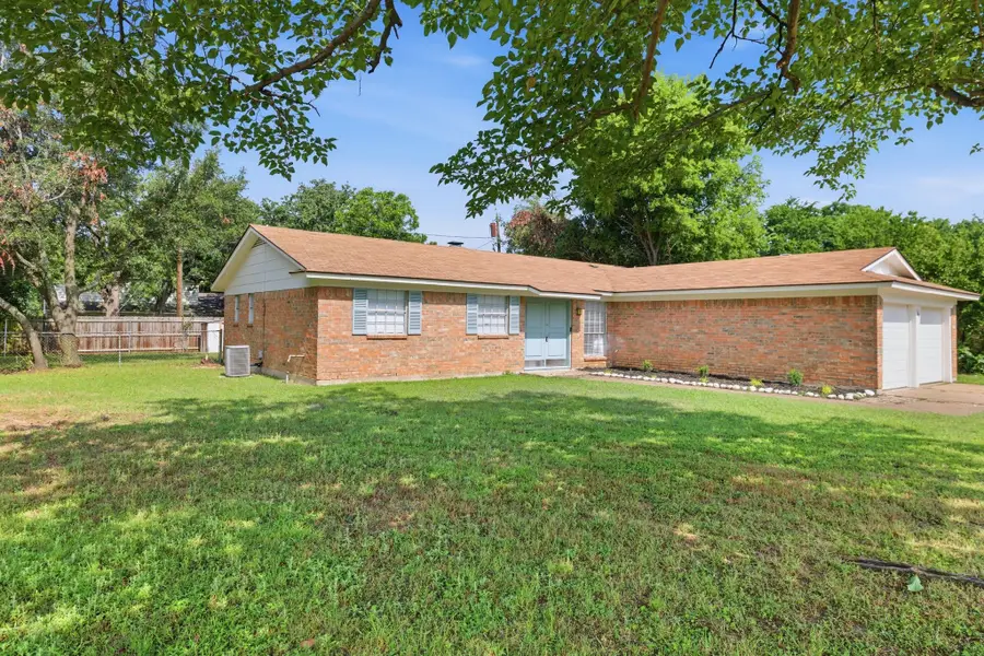 801 Gettysburg Place, Bedford, TX 76022 - #2